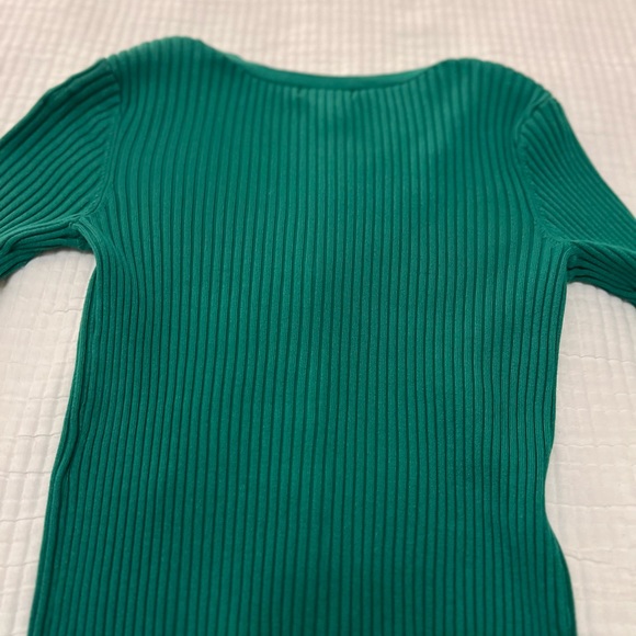 H&M Cropped Button Up Sweater | Green | Size S | NWOT - Picture 4 of 5